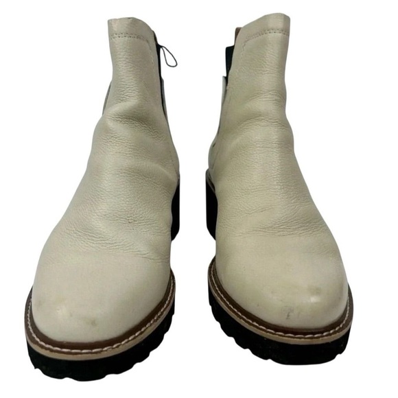 Dolce Vita ivory leather Huey H2O boots. Waterproof w/ lug heels. Sz 10 - Picture 13 of 16